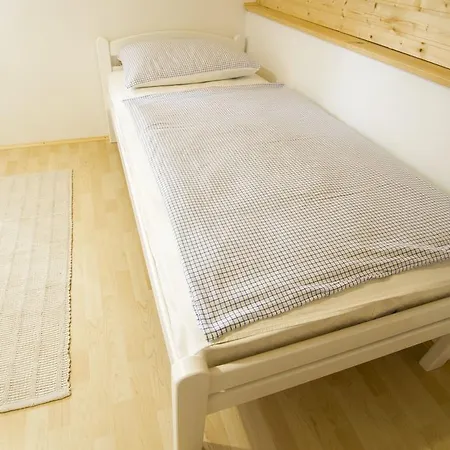 Landhuis Srcek With Two Bedrooms And Vineyard View Bizeljsko